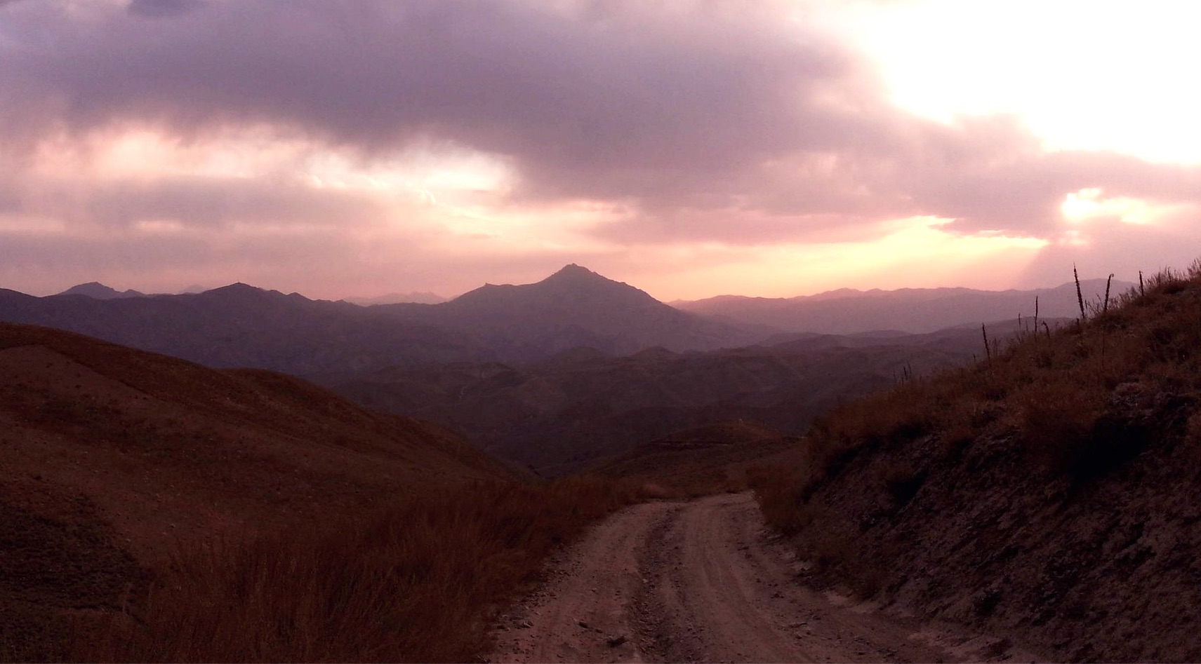 Daykundi Highlands — view 2