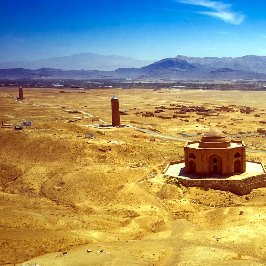 Ghazni Minarets — view 4