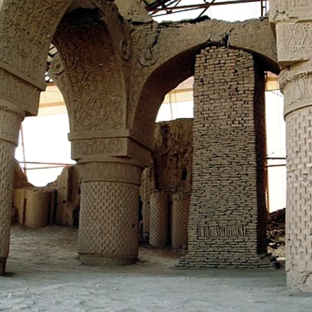 Haji Piyada (Nine Domes) Mosque — view 3