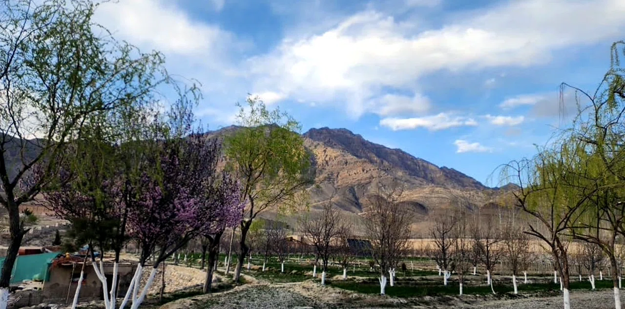 Khurd-Kabul Pass — view 2