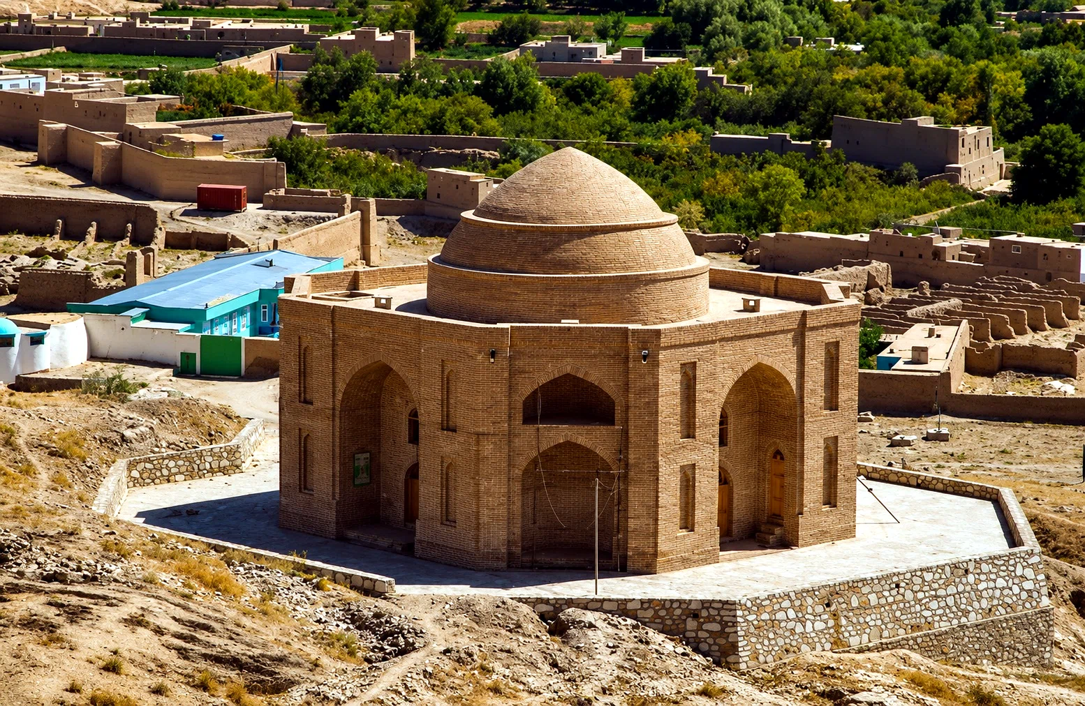 Mausoleum of Shah Shahid — view 2
