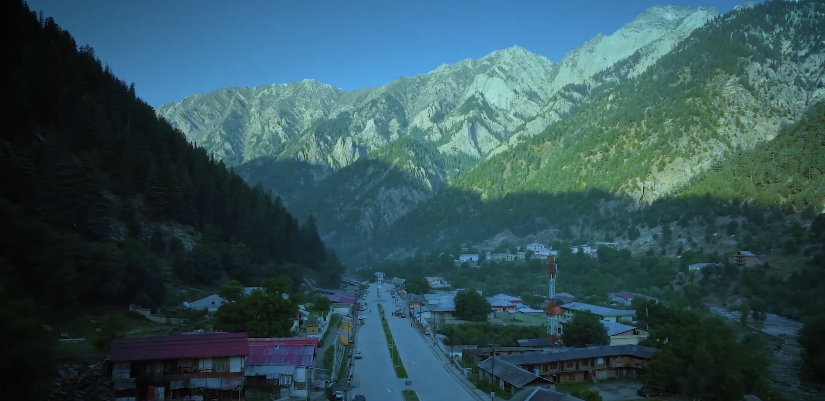 Parun Valley — view 2