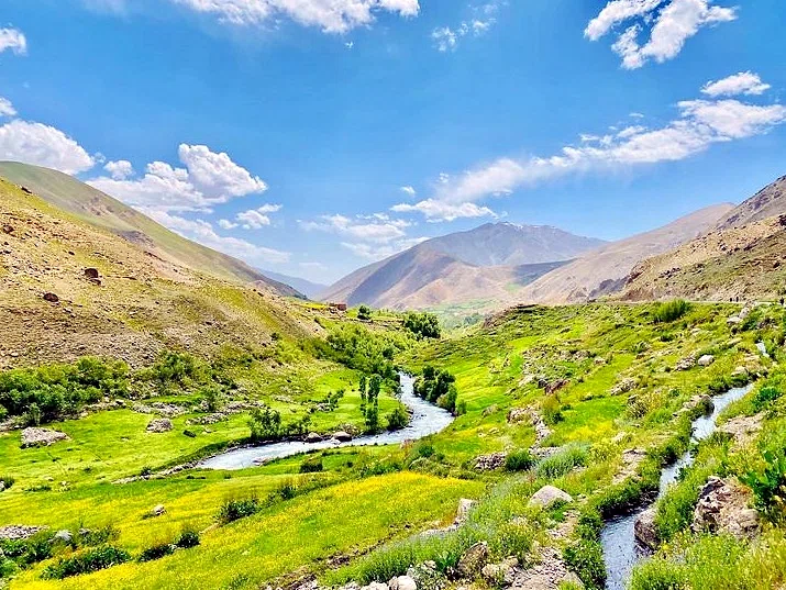 Paryan Valley — view 2