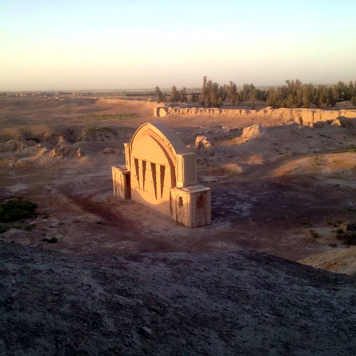 Qala-e-Bost Arch — view 6