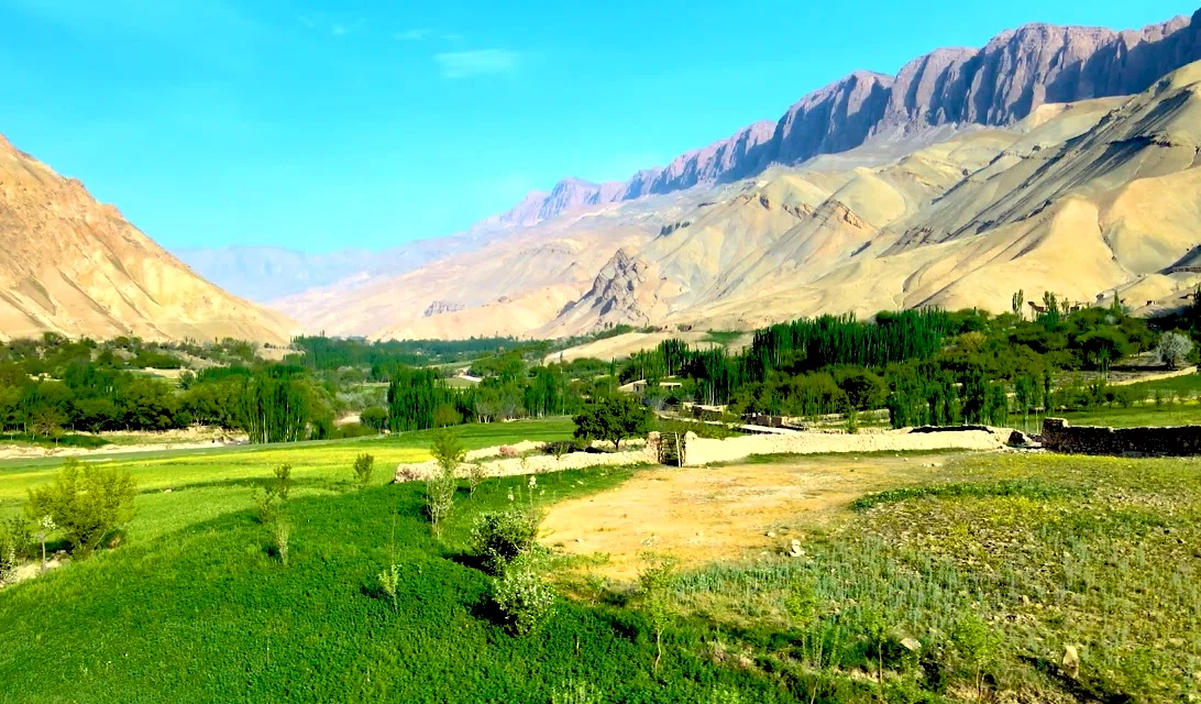 Sar-e-Pol Meadows — view 2
