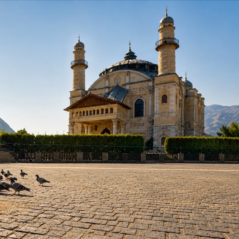 Shah-e-Du Shamshira Mosque — view 3