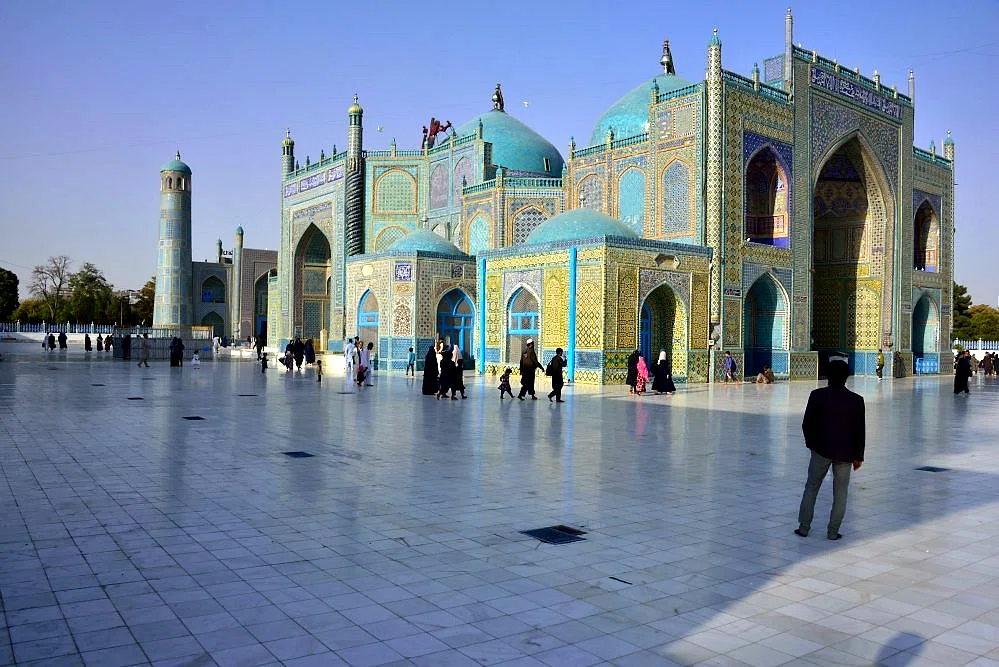 Shrine of Hazrat Ali (Blue Mosque) — view 3