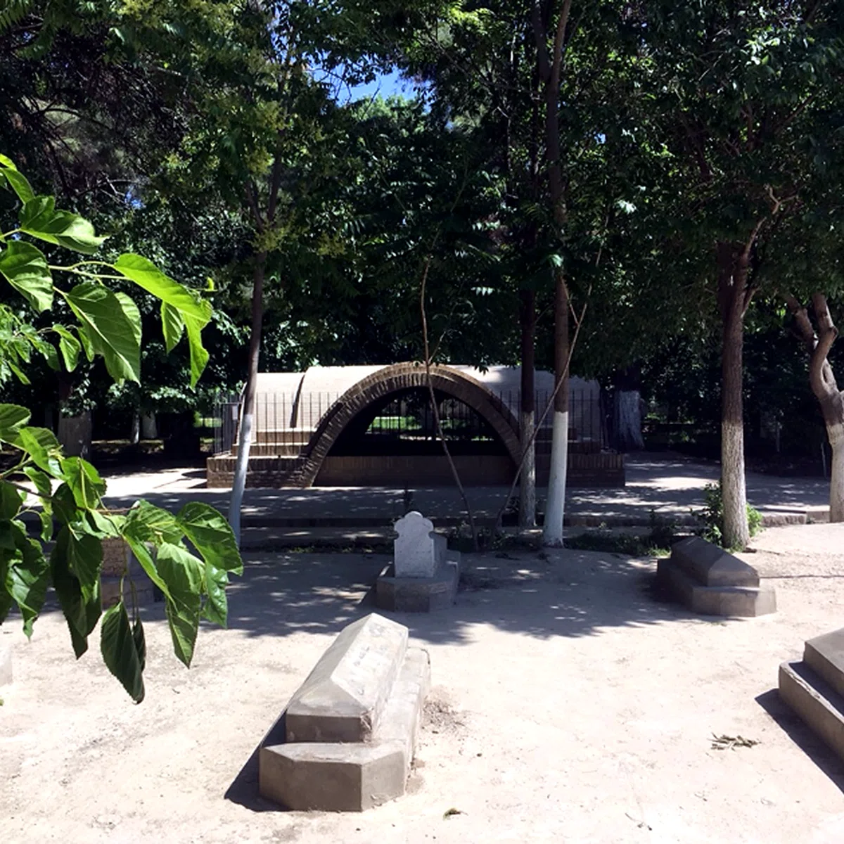 Tomb of Rabia Balkhi — view 3