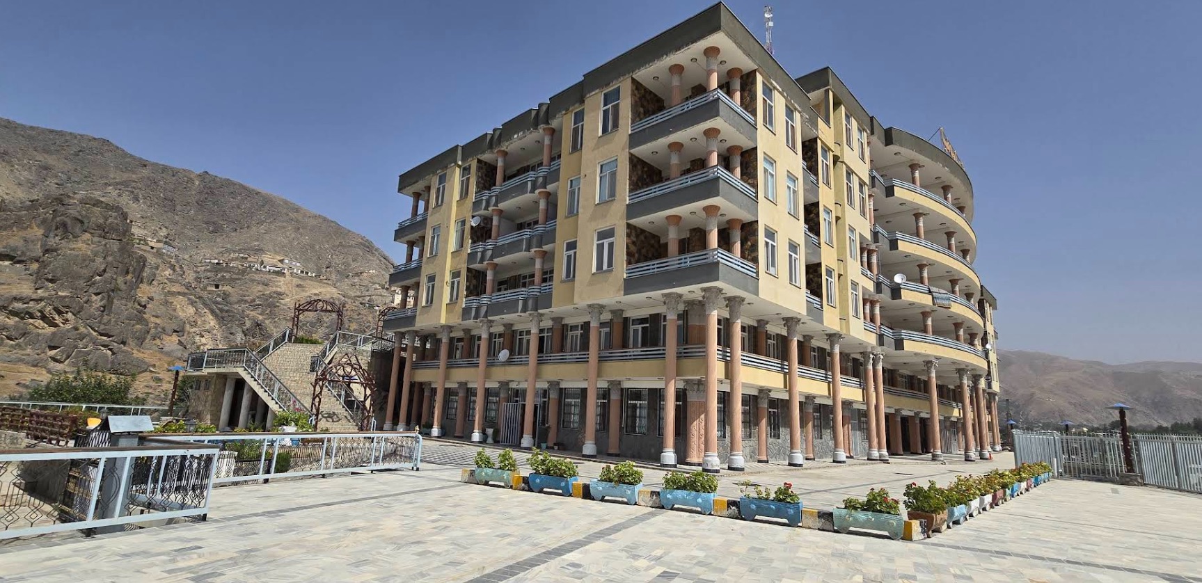 Bam Dunya Hotel