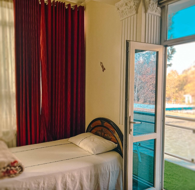 Qasri Kokcha room