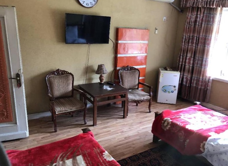 Spinghar Hotel room