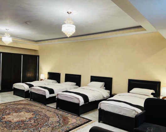 Taj Hotel room