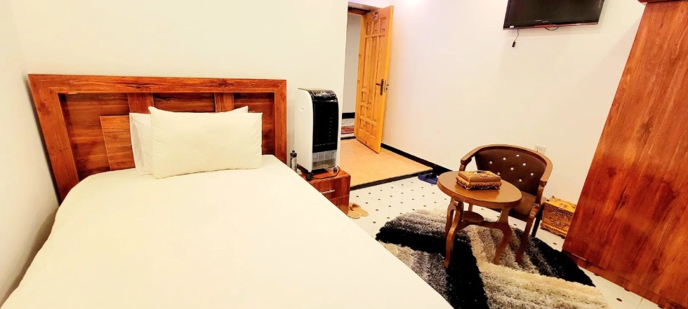 NFC Hotel room